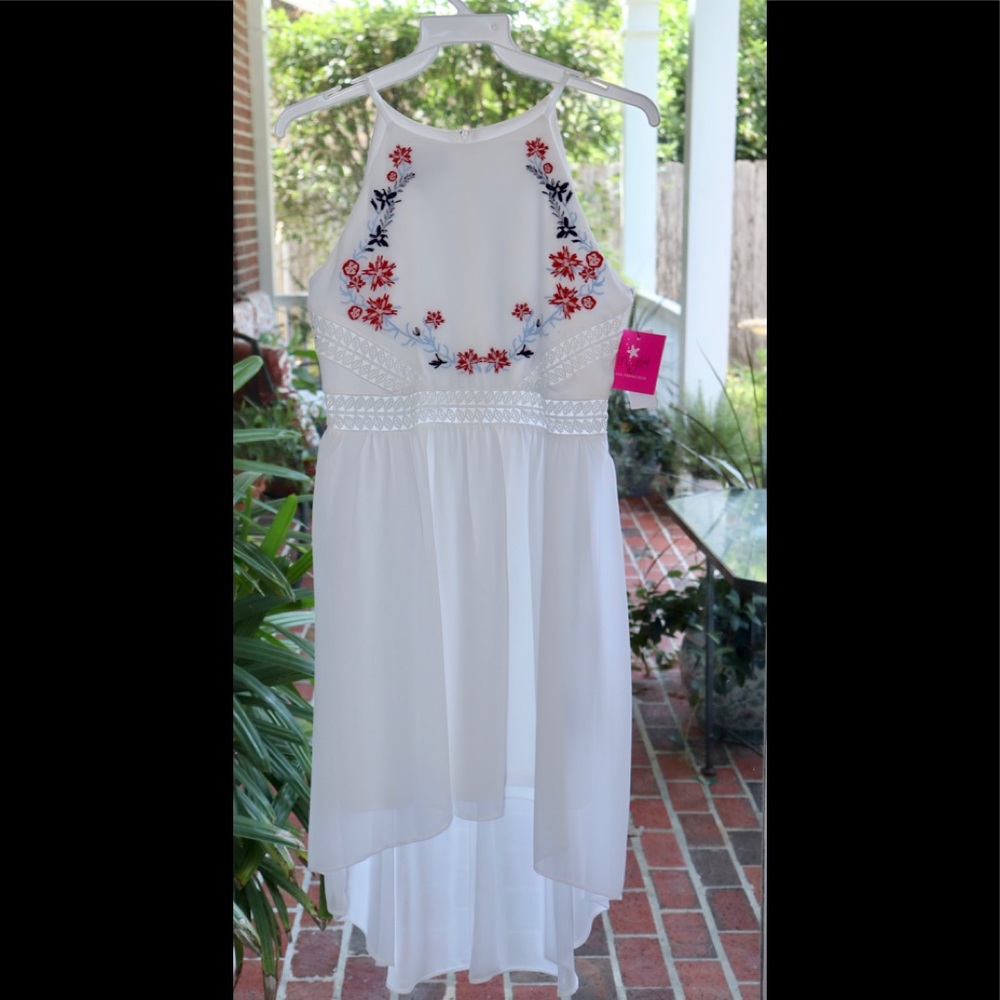 I.N. GIRL IVORY FLORAL DRESS IS NWT
